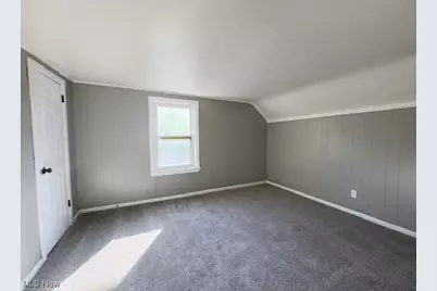 966 La Belle Avenue, Akron, OH 44320 - Photo 9