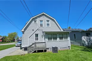 19326 Tyronne Ave, Euclid, OH 44119 - Photo 3