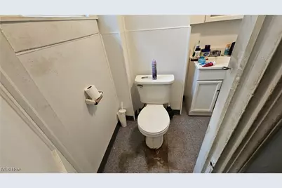 19326 Tyronne Avenue, Euclid, OH 44119 - Photo 5