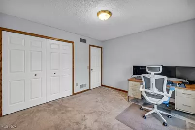 92 Ravenshollow Drive, Cuyahoga Falls, OH 44223 - Photo 29