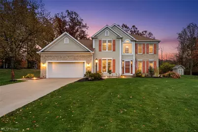 92 Ravenshollow Drive, Cuyahoga Falls, OH 44223 - Photo 1