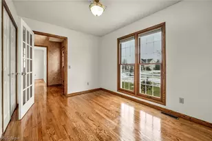 92 Ravenshollow Dr, Cuyahoga Falls, OH 44223 - Photo 17