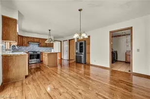 92 Ravenshollow Dr, Cuyahoga Falls, OH 44223 - Photo 11