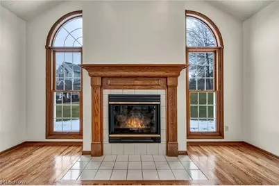 92 Ravenshollow Drive, Cuyahoga Falls, OH 44223 - Photo 5