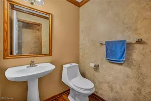 92 Ravenshollow Dr, Cuyahoga Falls, OH 44223 - Photo 21