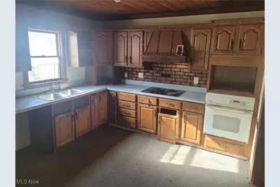 447 8th Street, Struthers, OH 44471 - Photo 7