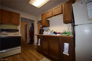 283 7th St NW, Barberton, OH 44203 - Photo 5