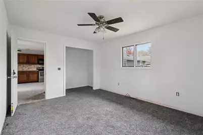 492 E Hopocan Avenue, Barberton, OH 44203 - Photo 21