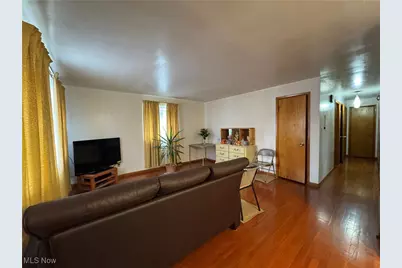 4 Walnut Avenue, Bridgeport, OH 43912 - Photo 7