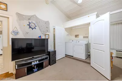 1212 E 15th Street, Ashtabula, OH 44004 - Photo 17