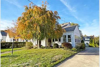 1921 Mount Vernon Boulevard NW, Canton, OH 44709 - Photo 1