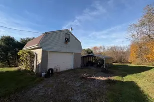 48712 Bloomfield Ave, East Liverpool, OH 43920 - Photo 3