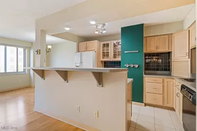 12520 Edgewater Drive #608, Oakwood, OH 44107 - Photo 17