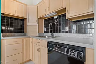 12520 Edgewater Dr, Oakwood, OH 44107 - Photo 23