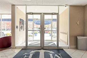 12520 Edgewater Dr, Oakwood, OH 44107 - Photo 3