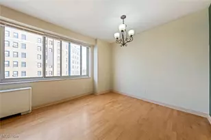 12520 Edgewater Dr, Oakwood, OH 44107 - Photo 11