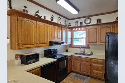 9369 Chestnut Avenue SE, East Sparta, OH 44626 - Photo 11