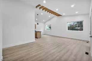 455 S Van Buren Ave, Barberton, OH 44203 - Photo 9