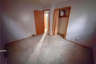 3380 Sunnybrooke Dr, Youngstown, OH 44511 - Photo 11