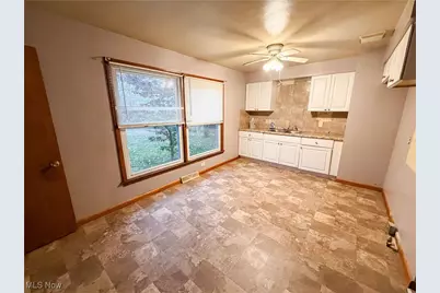 3380 Sunnybrooke Drive, Youngstown, OH 44511 - Photo 5