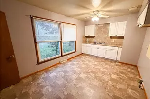 3380 Sunnybrooke Dr, Youngstown, OH 44511 - Photo 5