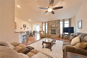 8727 Hazelwood Run, North Ridgeville, OH 44039 - Photo 9