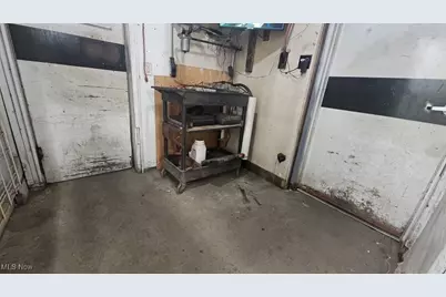 5110 Brookpark Road, Loveland, OH 44134 - Photo 13