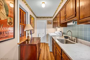 5671 Bastille Pl, Columbus, OH 43215 - Photo 27