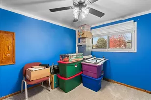 5658 N Circle View Dr, Green Hills, OH 44131 - Photo 15