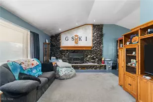 5658 N Circle View Dr, Green Hills, OH 44131 - Photo 3