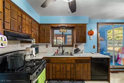 5658 N Circle View Drive, Green Hills, OH 44131 - Photo 7