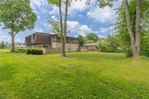 1715 High St, Louisville, OH 44641 - Photo 9