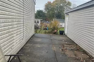 2912 Clearfield Ave, Akron, OH 44314 - Photo 3