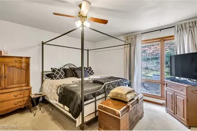 2050 Chapel Hill Drive, Youngstown, OH 44511 - Photo 9