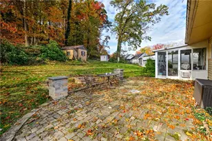 2050 Chapel-Hill Dr, Youngstown, OH 44511 - Photo 19