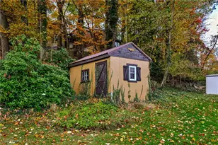 2050 Chapel-Hill Dr, Youngstown, OH 44511 - Photo 17