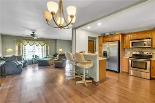 2050 Chapel-Hill Dr, Youngstown, OH 44511 - Photo 7