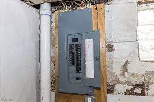 309 Massillon Rd, Akron, OH 44312 - Photo 39