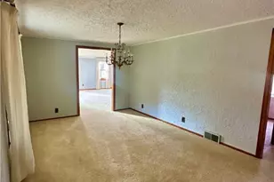 32 Locust Hill Rd, Chester, WV 26034 - Photo 7