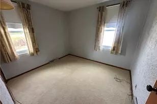 32 Locust Hill Rd, Chester, WV 26034 - Photo 13