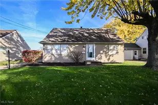 1226 Poplar Ave SW, Canton, OH 44710 - Photo 31