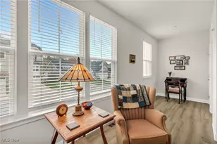 836 Carnation Ct, Akron, OH 44303 - Photo 13