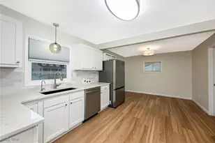 213 Klinger St, Coventry, OH 44319 - Photo 17