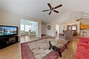 1409 Newman Dr, Brunswick Hills, OH 44212 - Photo 9