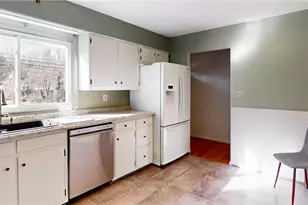 1126 Colegate Dr, Marietta, OH 45750 - Photo 5