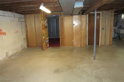 1000 Brown Drive, Ashtabula, OH 44004 - Photo 15