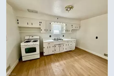 604 S 24th Street, Weirton, WV 26062 - Photo 7