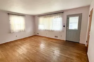 604 S 24th St, Weirton, WV 26062 - Photo 5