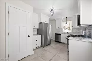 56 Jeffrey Ln, New Middletown, OH 44442 - Photo 7