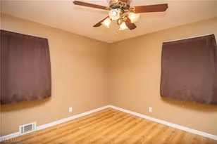 69565 Crescent Rd, St Clairsville, OH 43950 - Photo 13